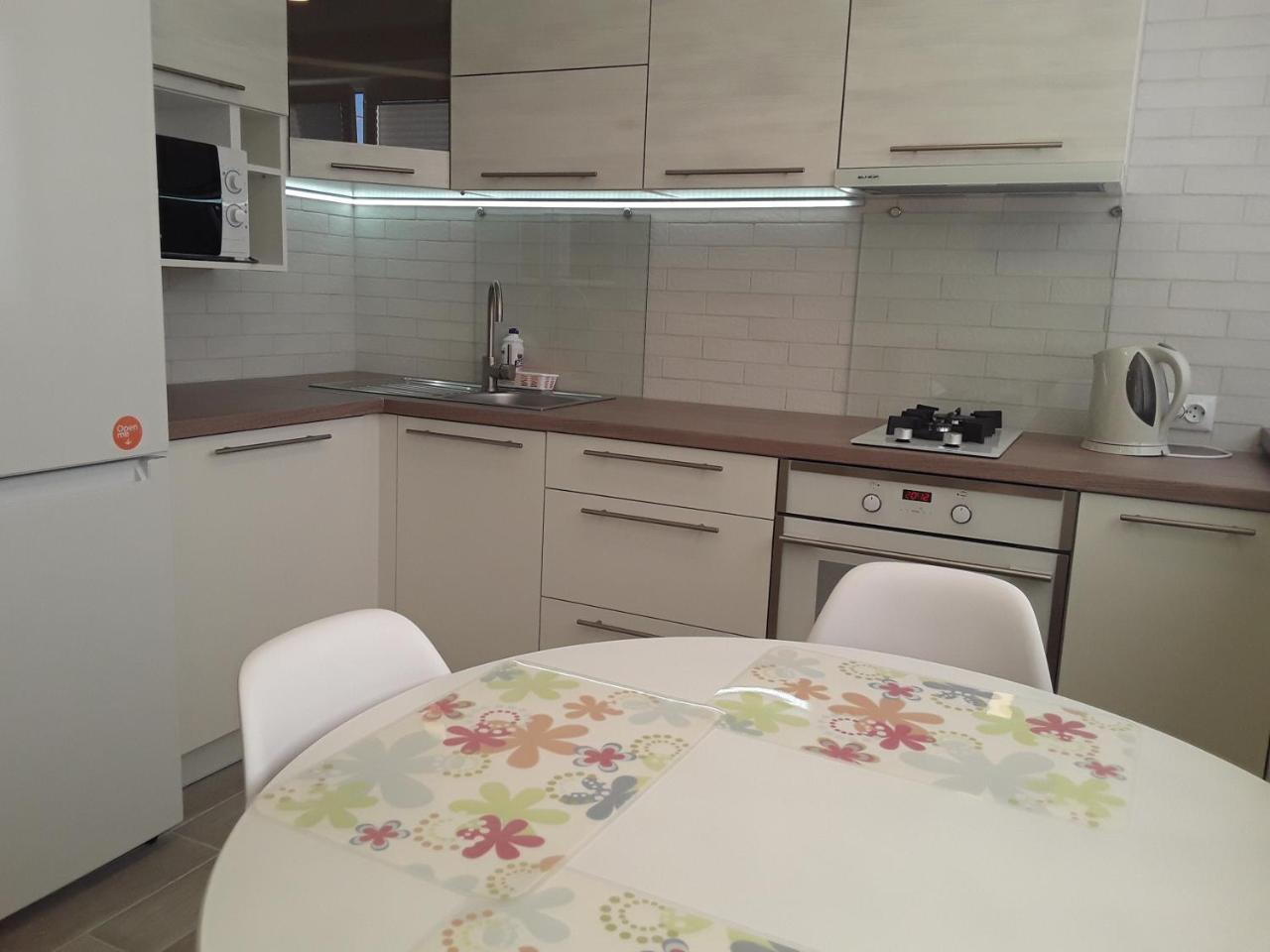 Lbe Apartments Narva Bagian luar foto